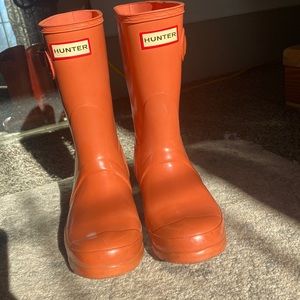 Coral Hunter Rain Boots Size 6
